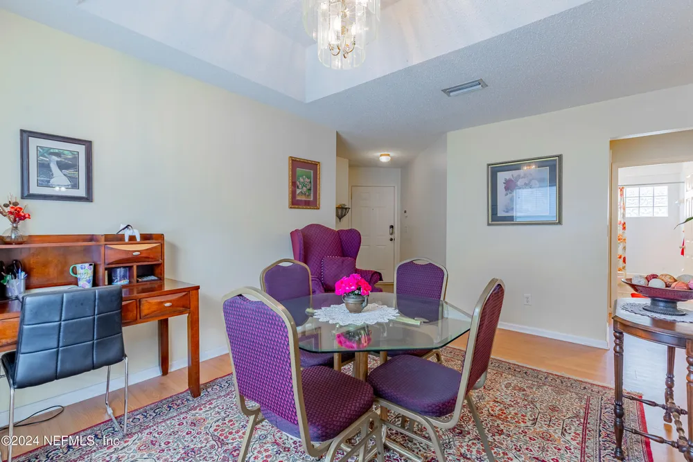 1255 E Brookwood Bluff Rd, Jacksonville, FL 32225