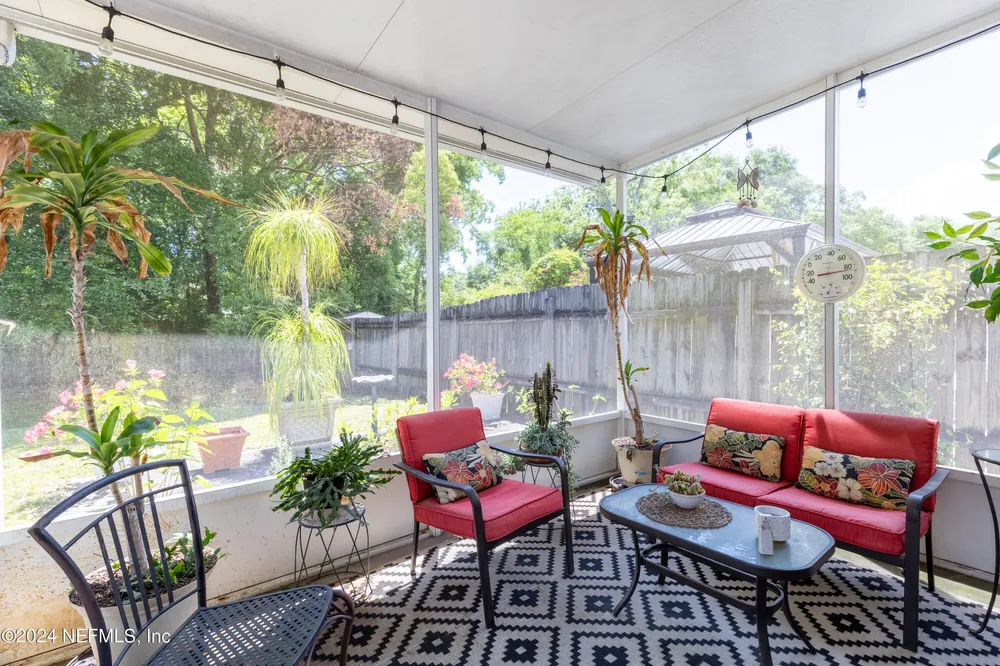 1255 E Brookwood Bluff Rd, Jacksonville, FL 32225