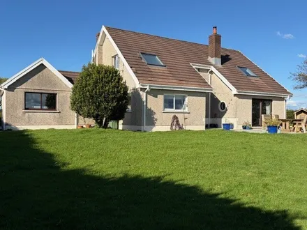  Uplands, Carmarthen, SA32