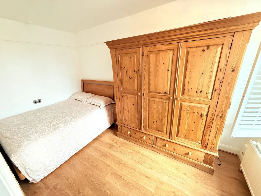 Rushdene Avenue, Barnet, EN4