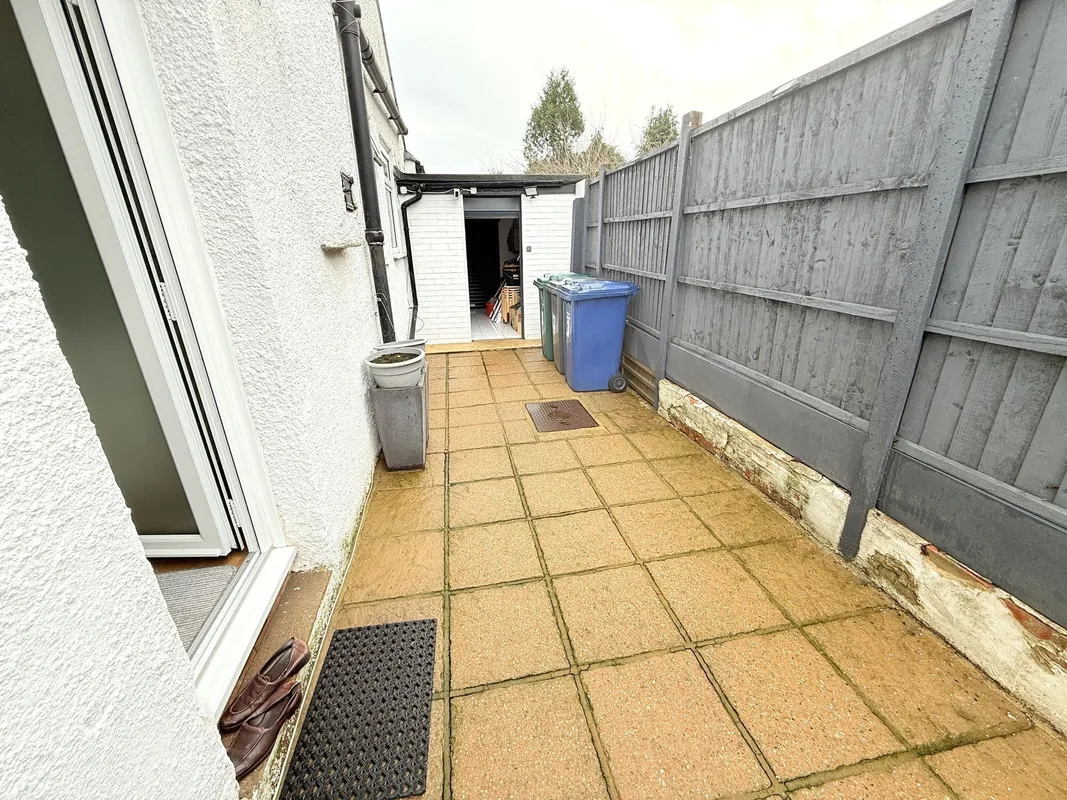 Rushdene Avenue, Barnet, EN4