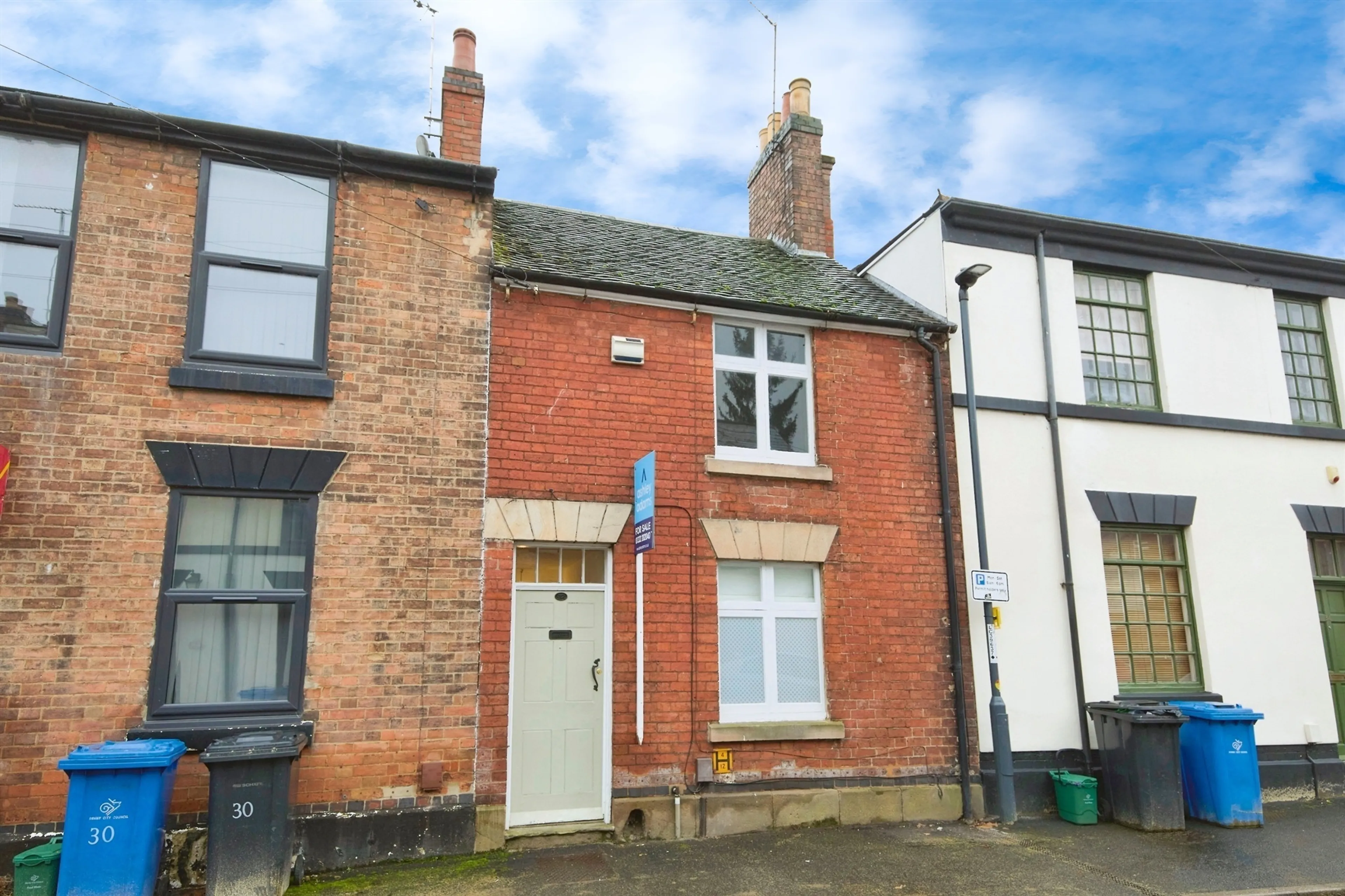 Property photo 0