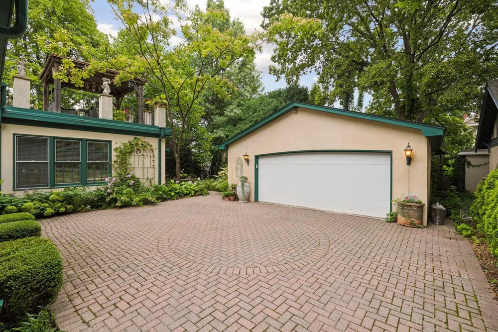 4447 Dupont Ave S, Minneapolis, MN 55419