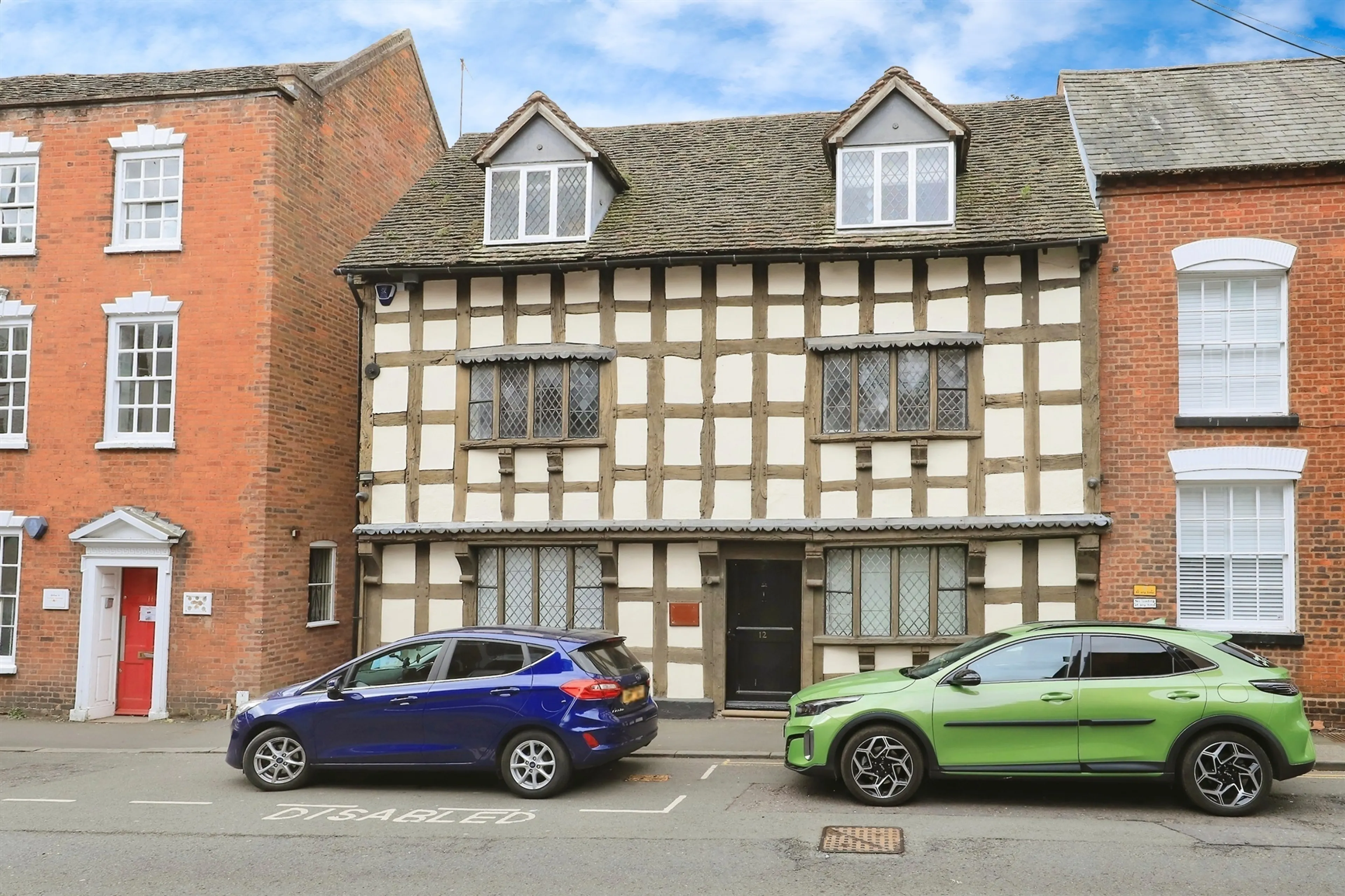 Property photo 0