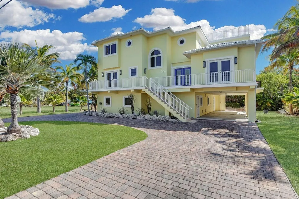 205 Stirrup Key Blvd, Marathon, FL 33050