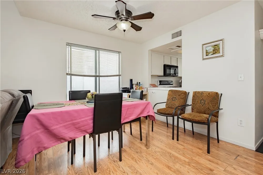 7100 Pirates Cove Rd, Las Vegas, NV 89145