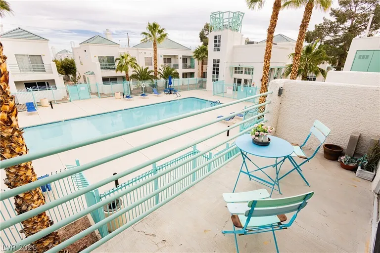 7100 Pirates Cove Rd, Las Vegas, NV 89145