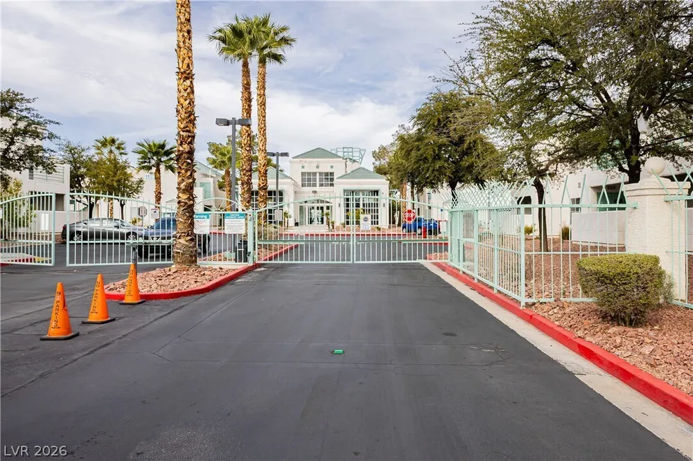 7100 Pirates Cove Rd, Las Vegas, NV 89145