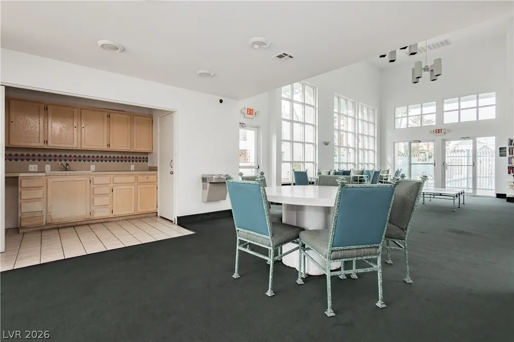 7100 Pirates Cove Rd, Las Vegas, NV 89145