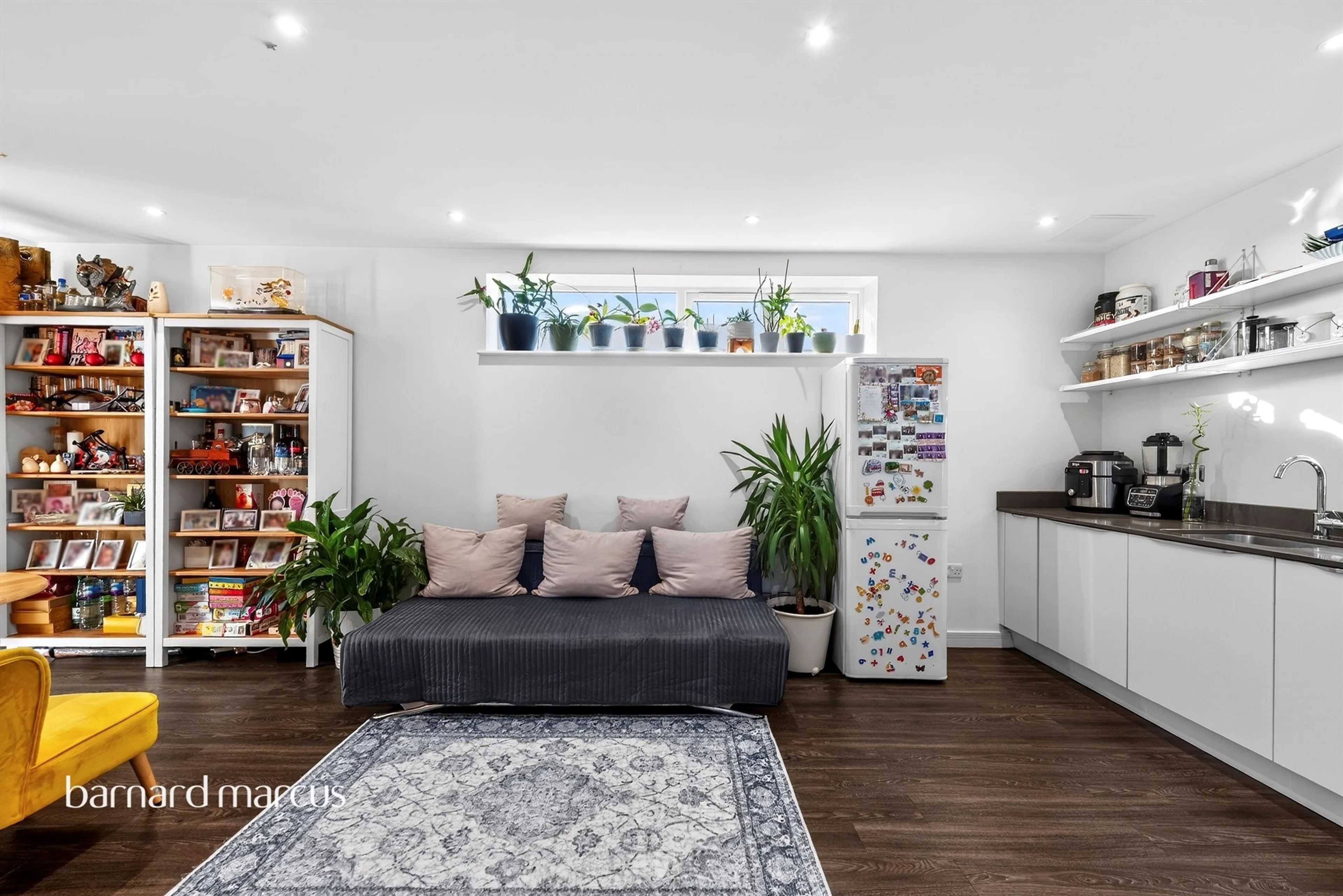 Property at High Street, Feltham