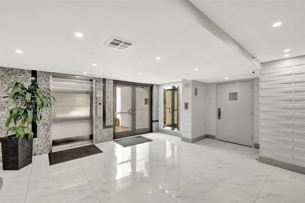 16919 N Bay Rd, Sunny Isles Beach, FL 33160