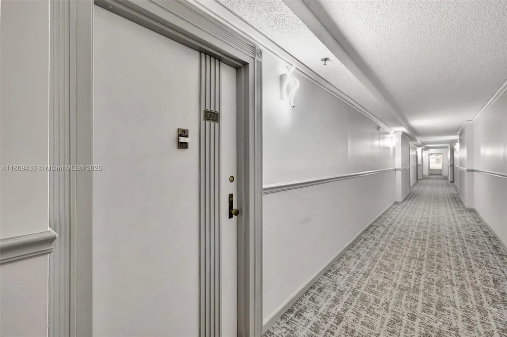 16919 N Bay Rd, Sunny Isles Beach, FL 33160