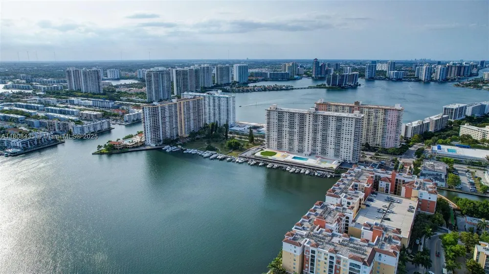 16919 N Bay Rd, Sunny Isles Beach, FL 33160