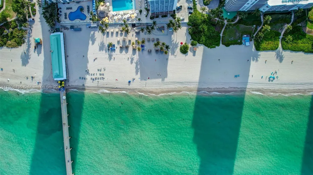 16919 N Bay Rd, Sunny Isles Beach, FL 33160