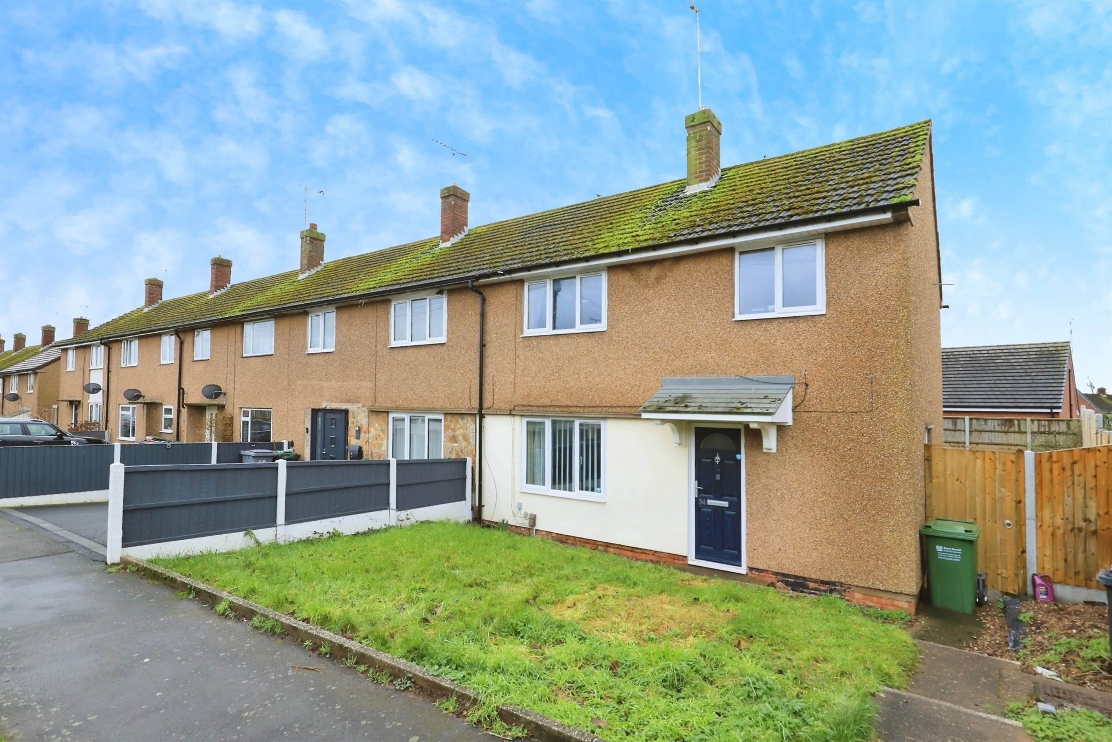 Property photo 0