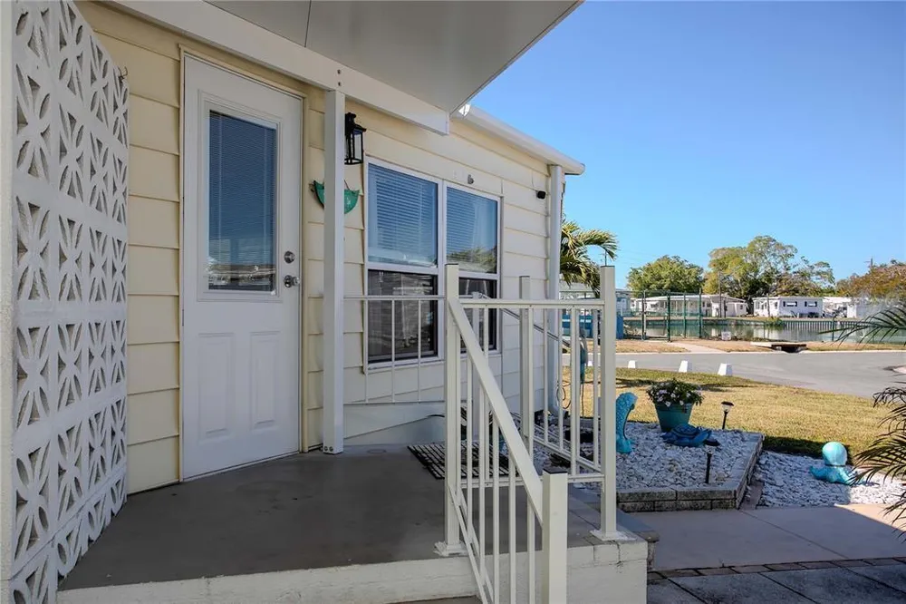 5127 8th St W, Bradenton, FL 34207