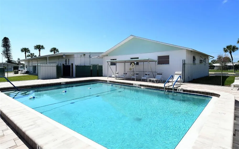 203 50th Avenue Plaza E, Bradenton, FL 34203
