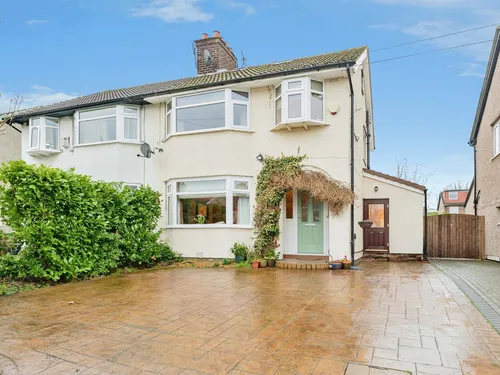 Heyville Road, Wirralphoto