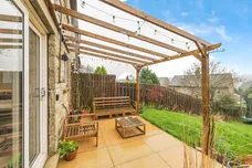 Stoneleigh Court, Shelley, Huddersfield