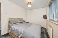 Stoneleigh Court, Shelley, Huddersfield