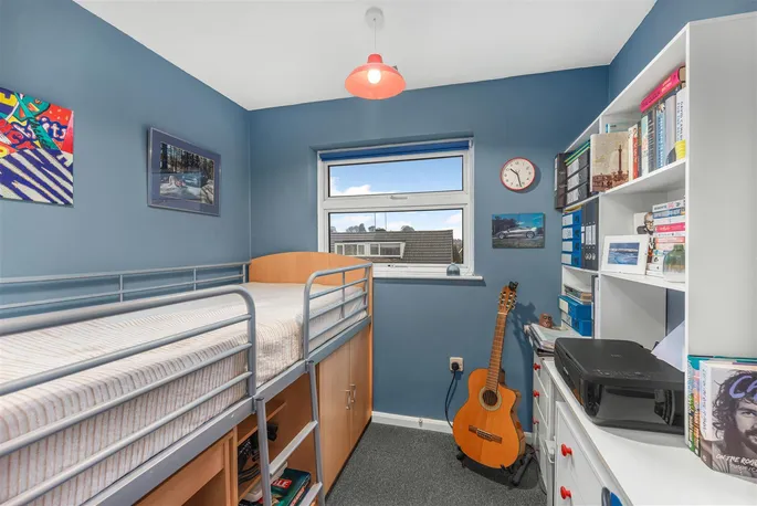 Property carousel image 12