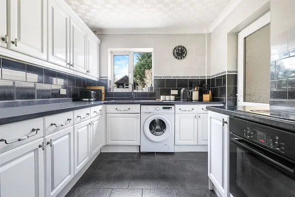 Cobham Road, Fetcham, Leatherhead, Surrey, KT22
