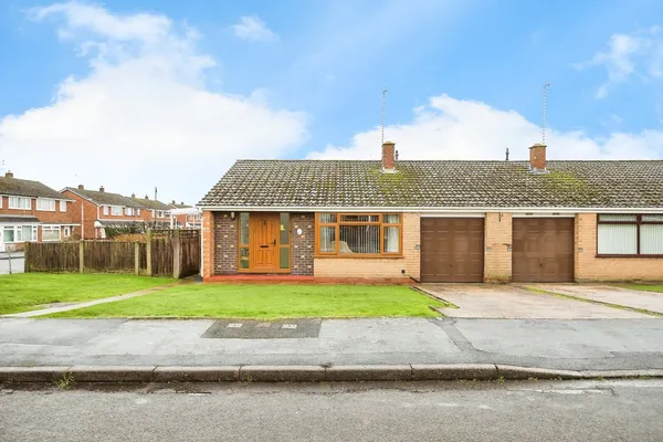 Ffordd Tegla, Wrexham, LL12