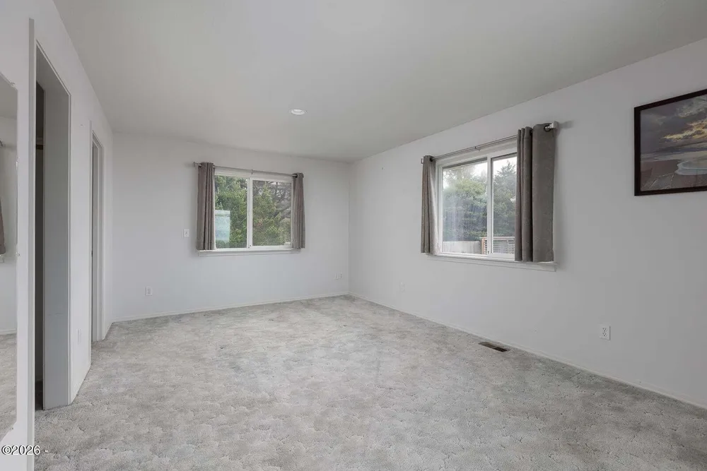3401 NW Hidden Lake Dr, Waldport, OR 97394