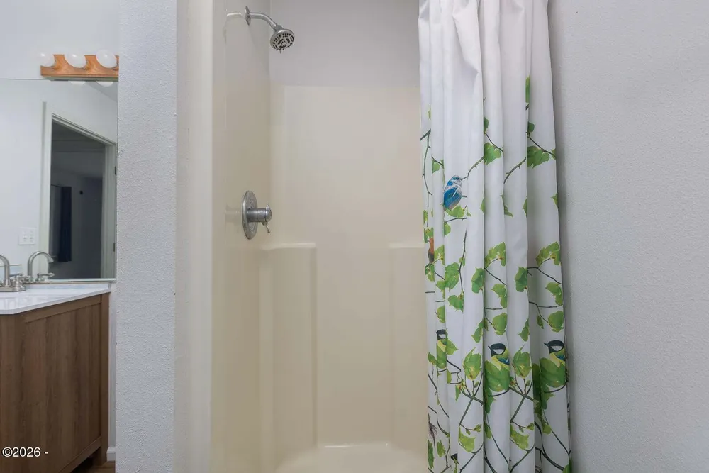 3401 NW Hidden Lake Dr, Waldport, OR 97394