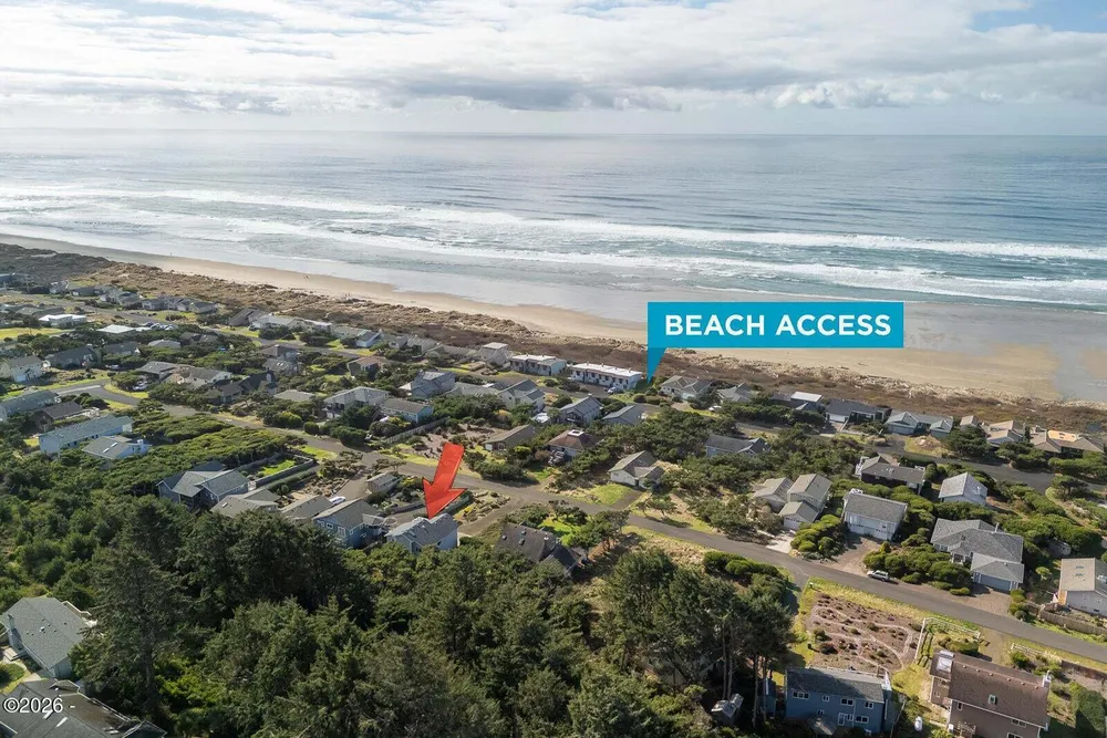 3401 NW Hidden Lake Dr, Waldport, OR 97394