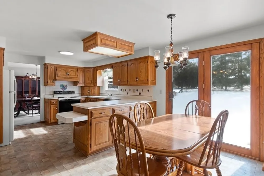 1624 St Christopher Ct, Green Bay, WI 54304