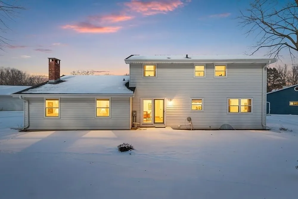 1624 St Christopher Ct, Green Bay, WI 54304
