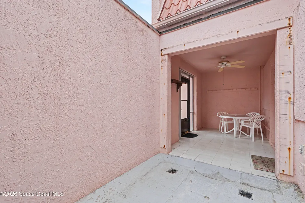 756 S Orlando Ave, Cocoa Beach, FL 32931