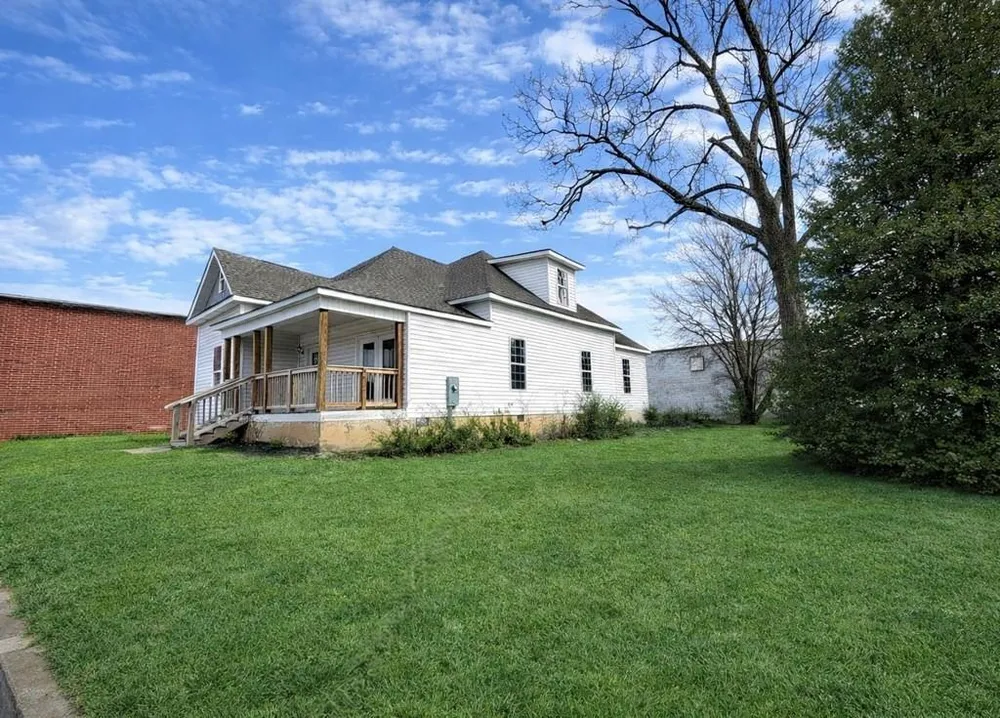 429 N Glenwood Ave, Dalton, GA 30721