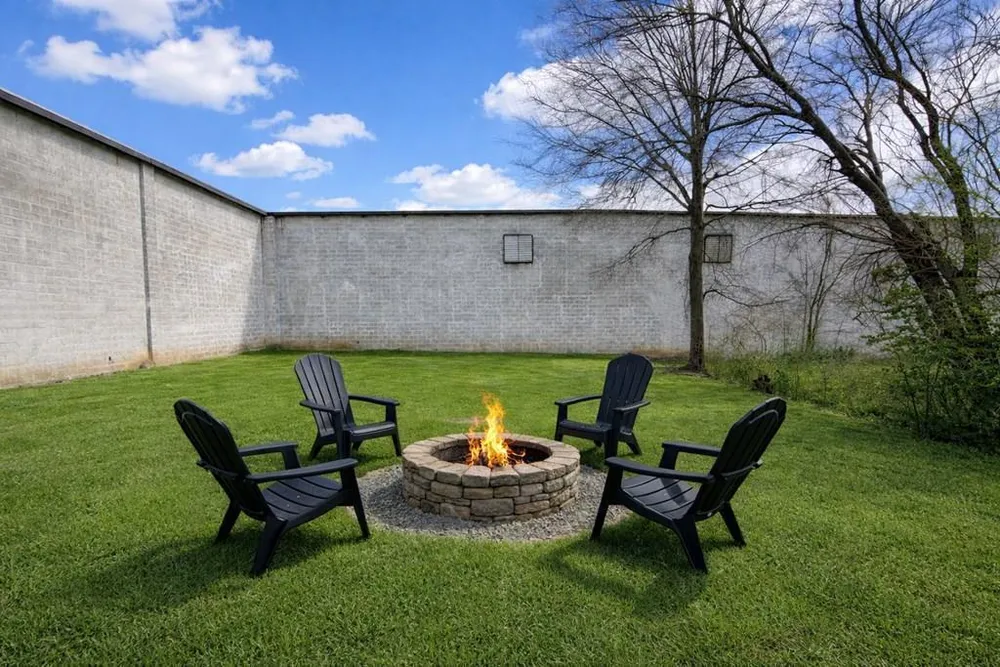 429 N Glenwood Ave, Dalton, GA 30721