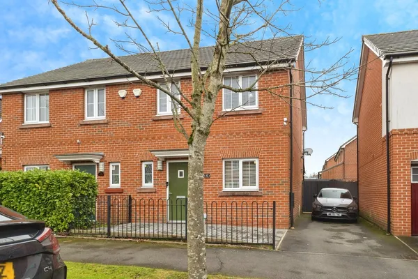 Elm Way, Chadderton, Oldham, Greater ...