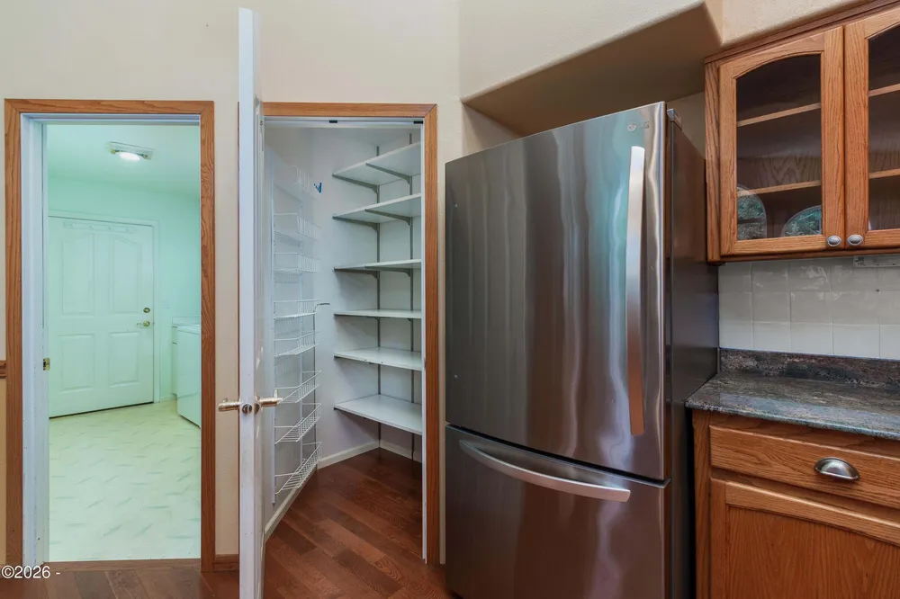 590 NW Terrace St, Waldport, OR 97394