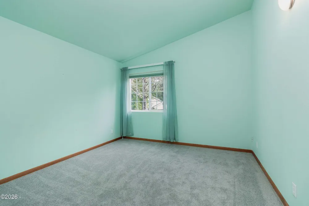 590 NW Terrace St, Waldport, OR 97394