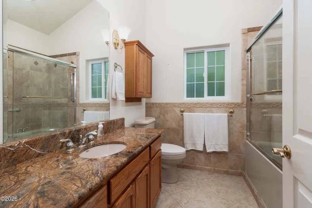 590 NW Terrace St, Waldport, OR 97394