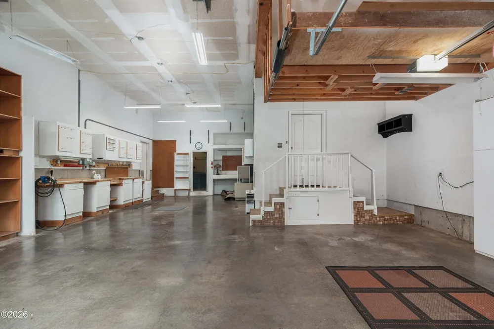 590 NW Terrace St, Waldport, OR 97394