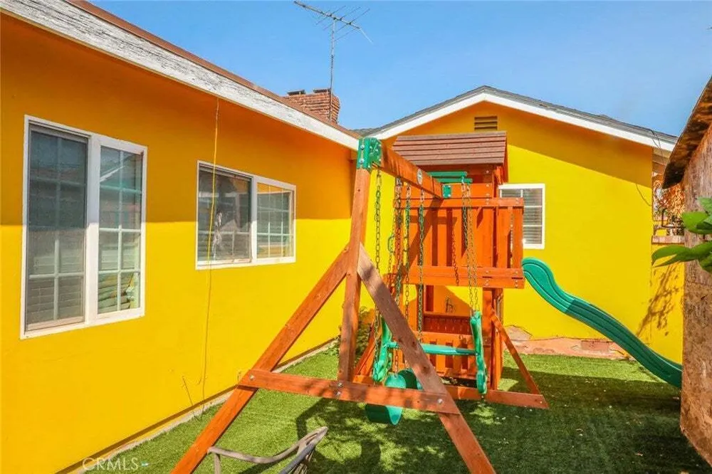 11421 Barclay Dr, Garden Grove, CA 92841
