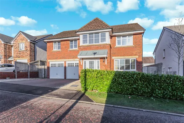 Pirn Court, Strathaven, South Lanarks...