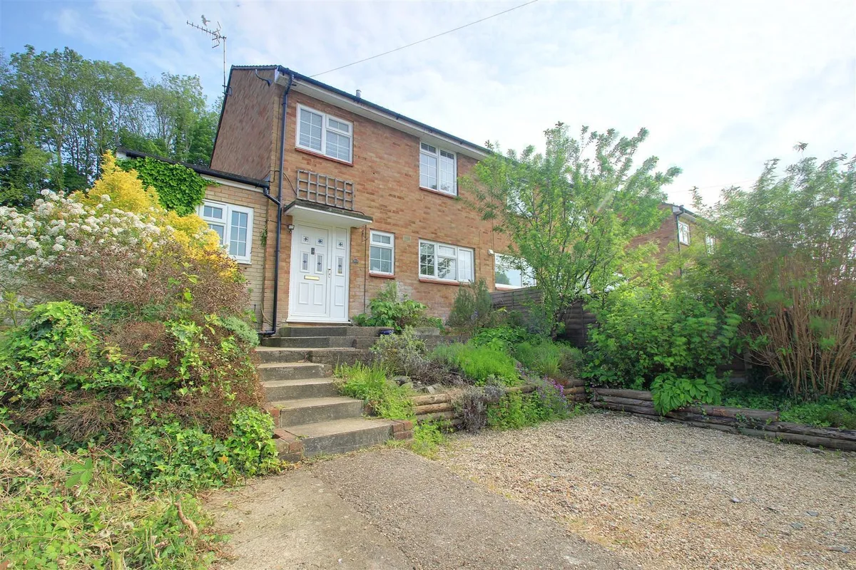 Rucklers Lane, Kings Langley
