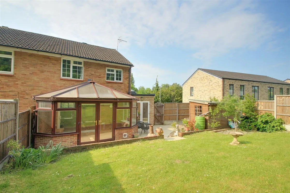 Rucklers Lane, Kings Langley