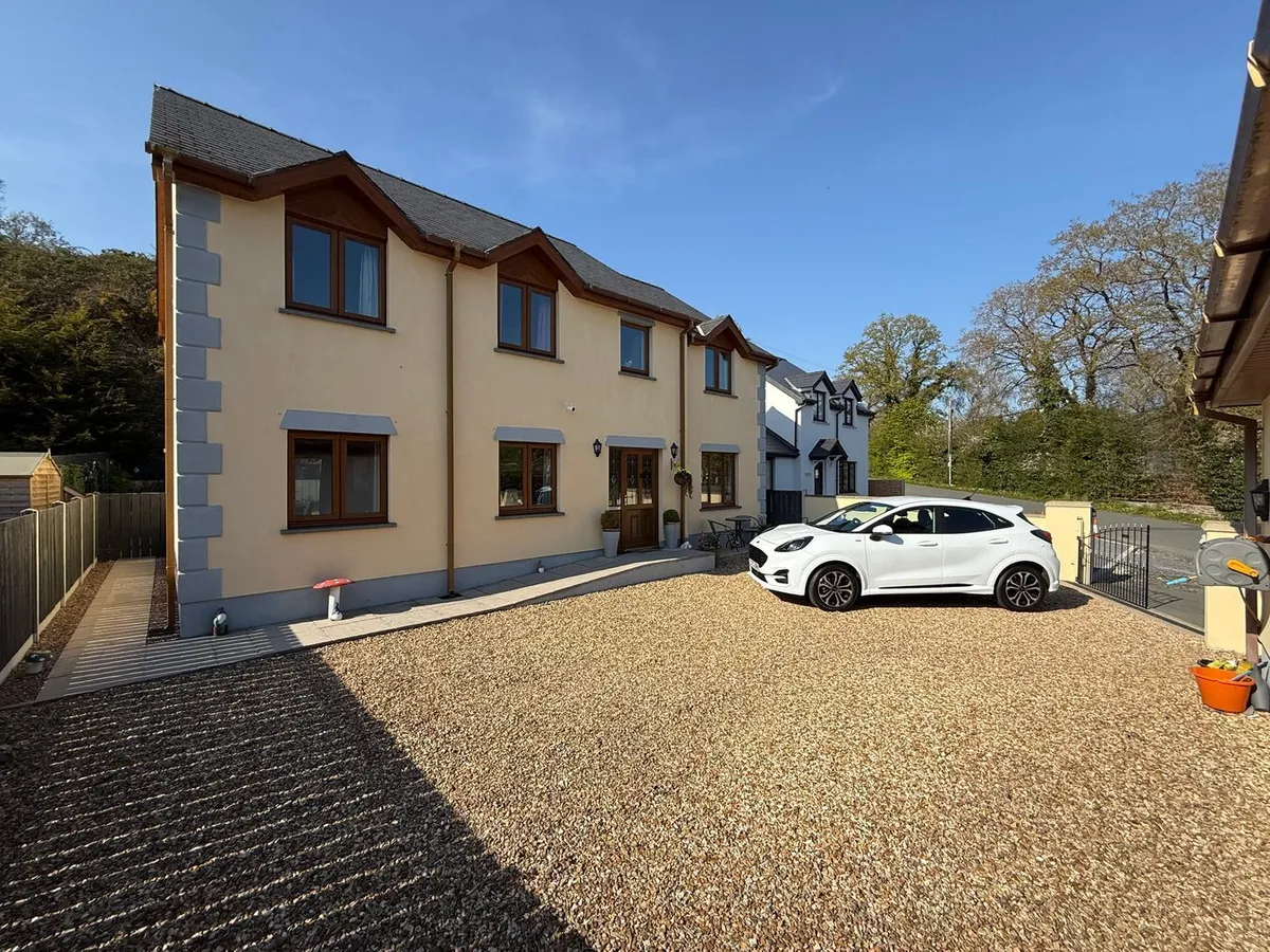 Cenarth, Newcastle Emlyn, SA38