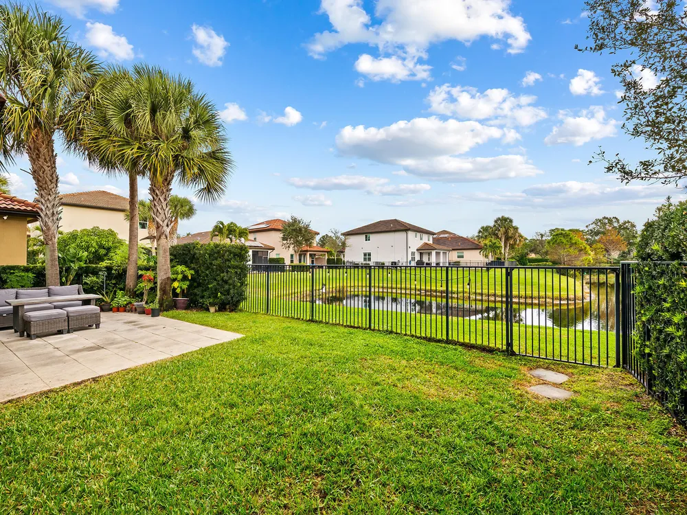 6830 Langdon Way, Lake Worth Beach, FL 33463