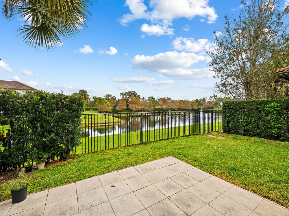 6830 Langdon Way, Lake Worth Beach, FL 33463