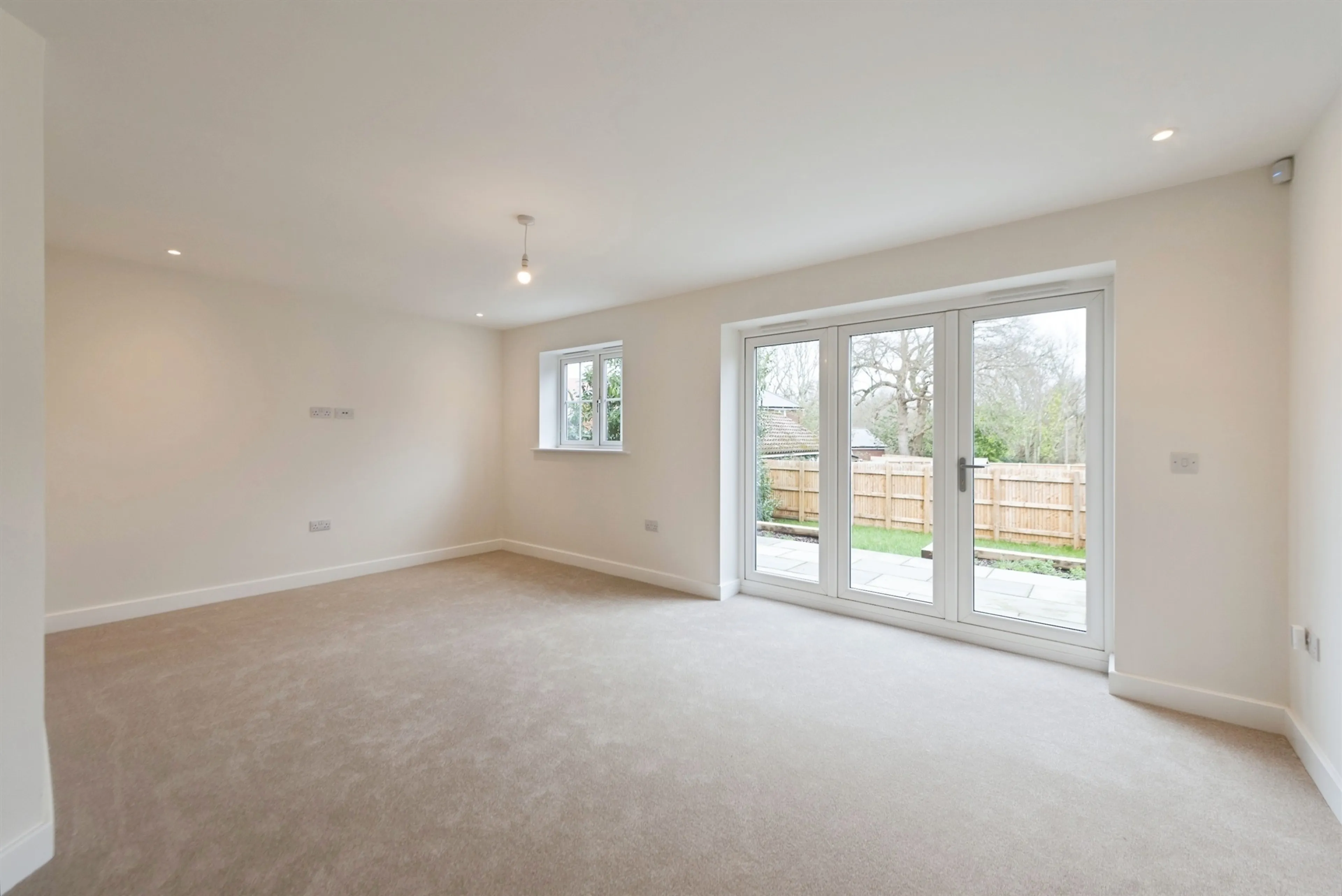 Property at Beacon Bottom, Park Gate, Southampton