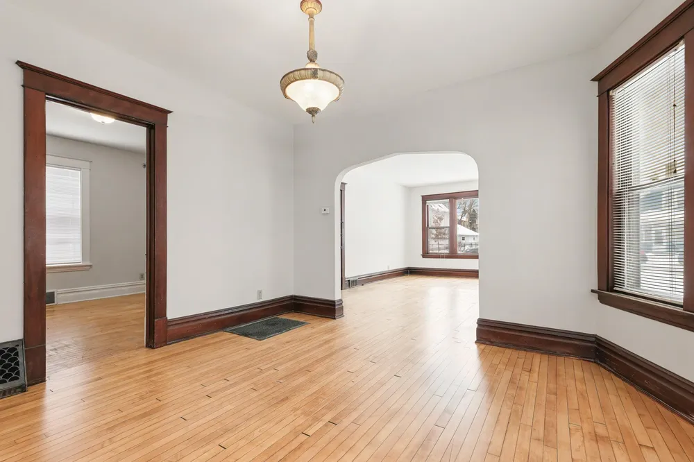 1222 6th St NE, Minneapolis, MN 55413