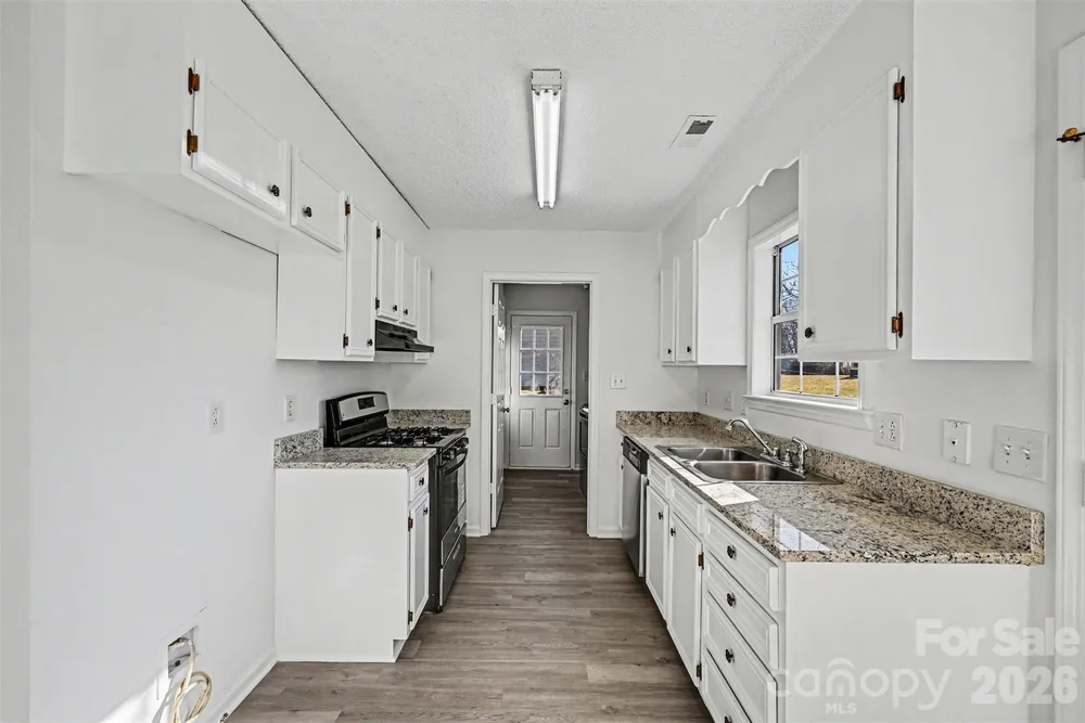 5009 Hampton Meadows Rd, Monroe, NC 28110
